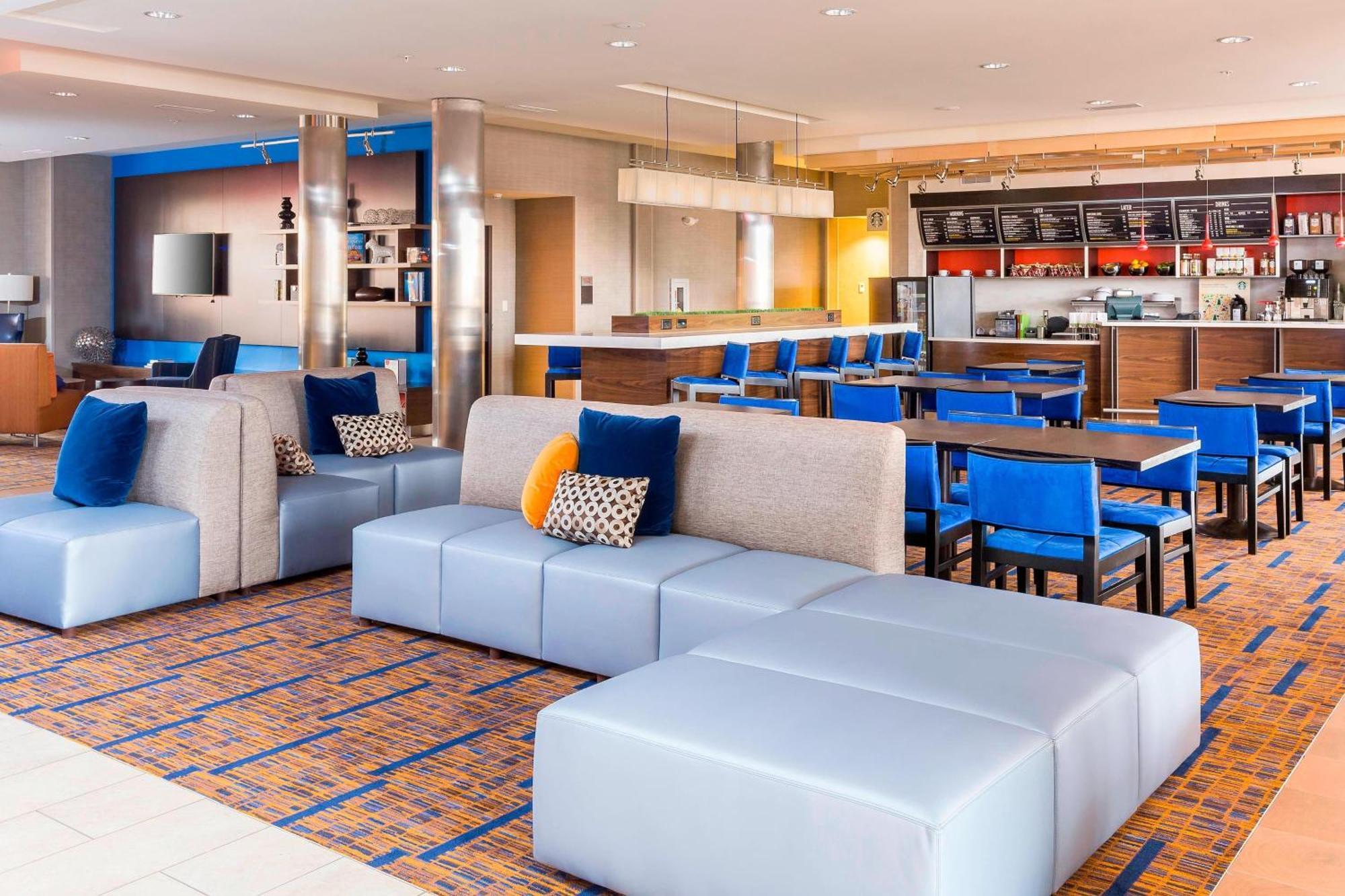 คอร์ตยาร์ด บิสมาร์ค นอร์ท Hotel ภายนอก รูปภาพ